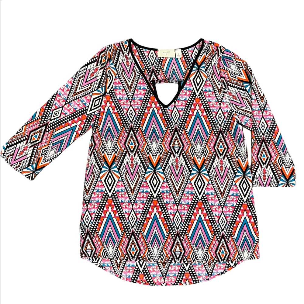 Everly back keyhole top